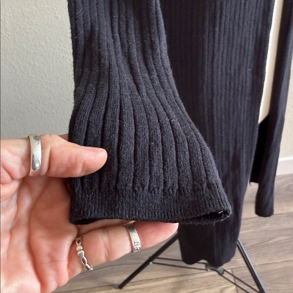 Future Collective Black Sweater duster size medium 3 button closure - Picture 8 of 11